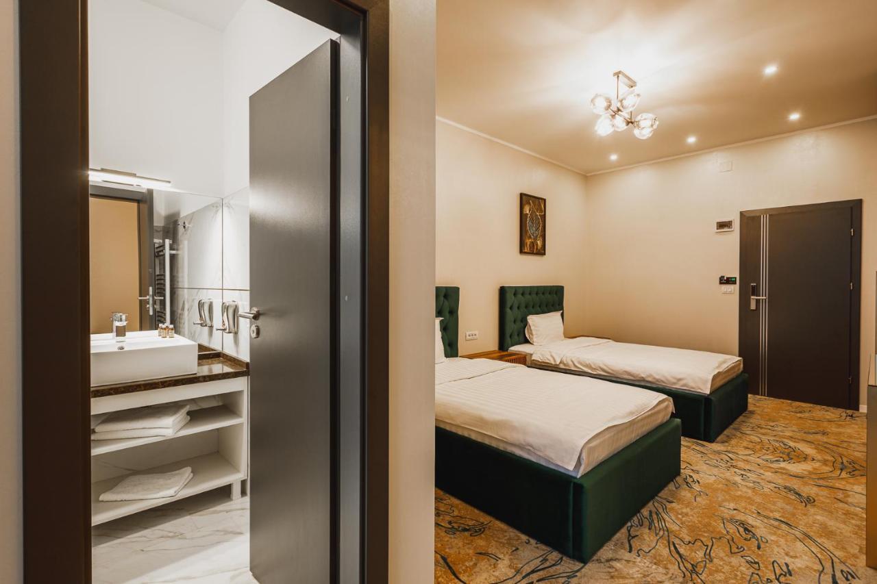 Motel Andra Tecuci Dış mekan fotoğraf